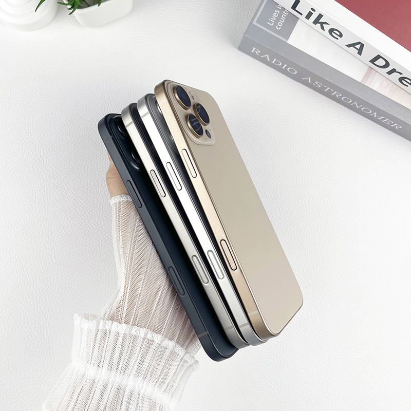 Premium Dummy iPhone 16 Pro™